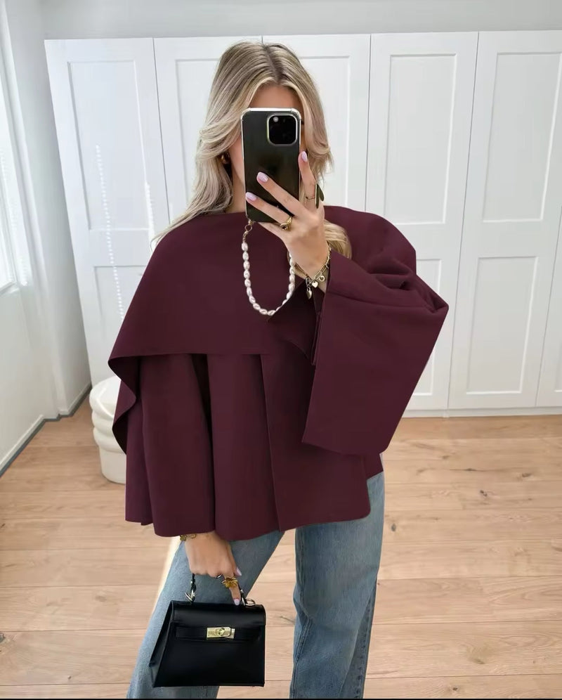 ELENA – Elegant Cape Coat